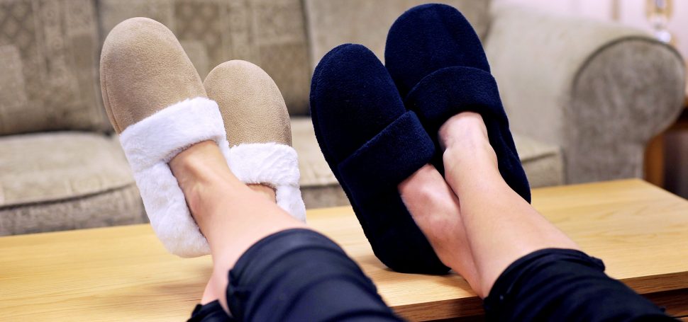 heated slippers for men